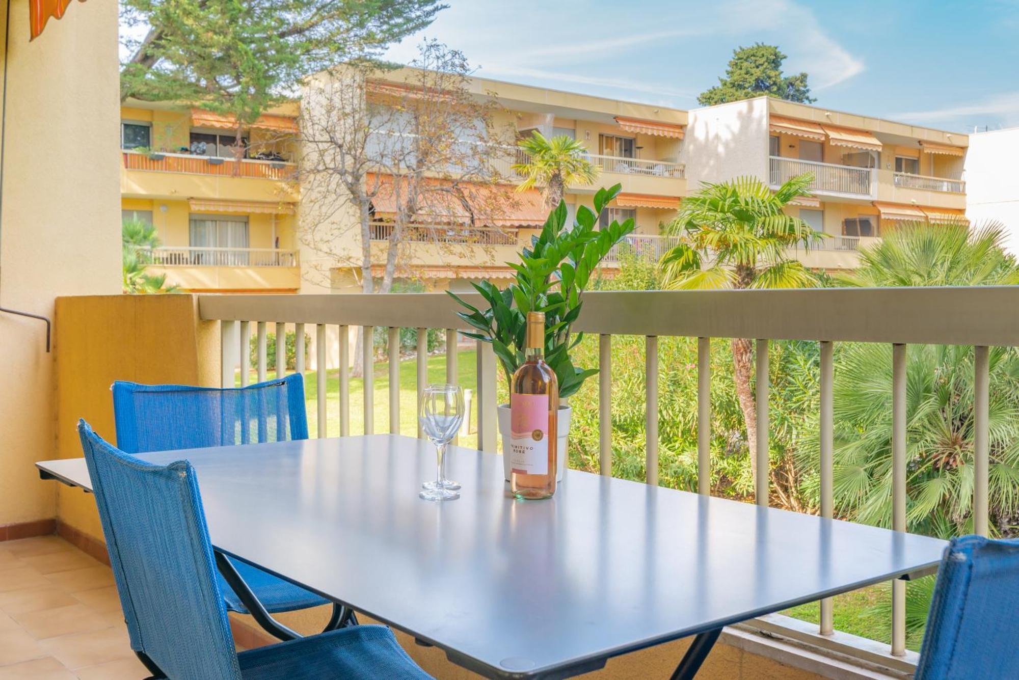 Les 15 Pins & La Mer -Your Green Getaway Near Sea & Beach Antibes Dış mekan fotoğraf